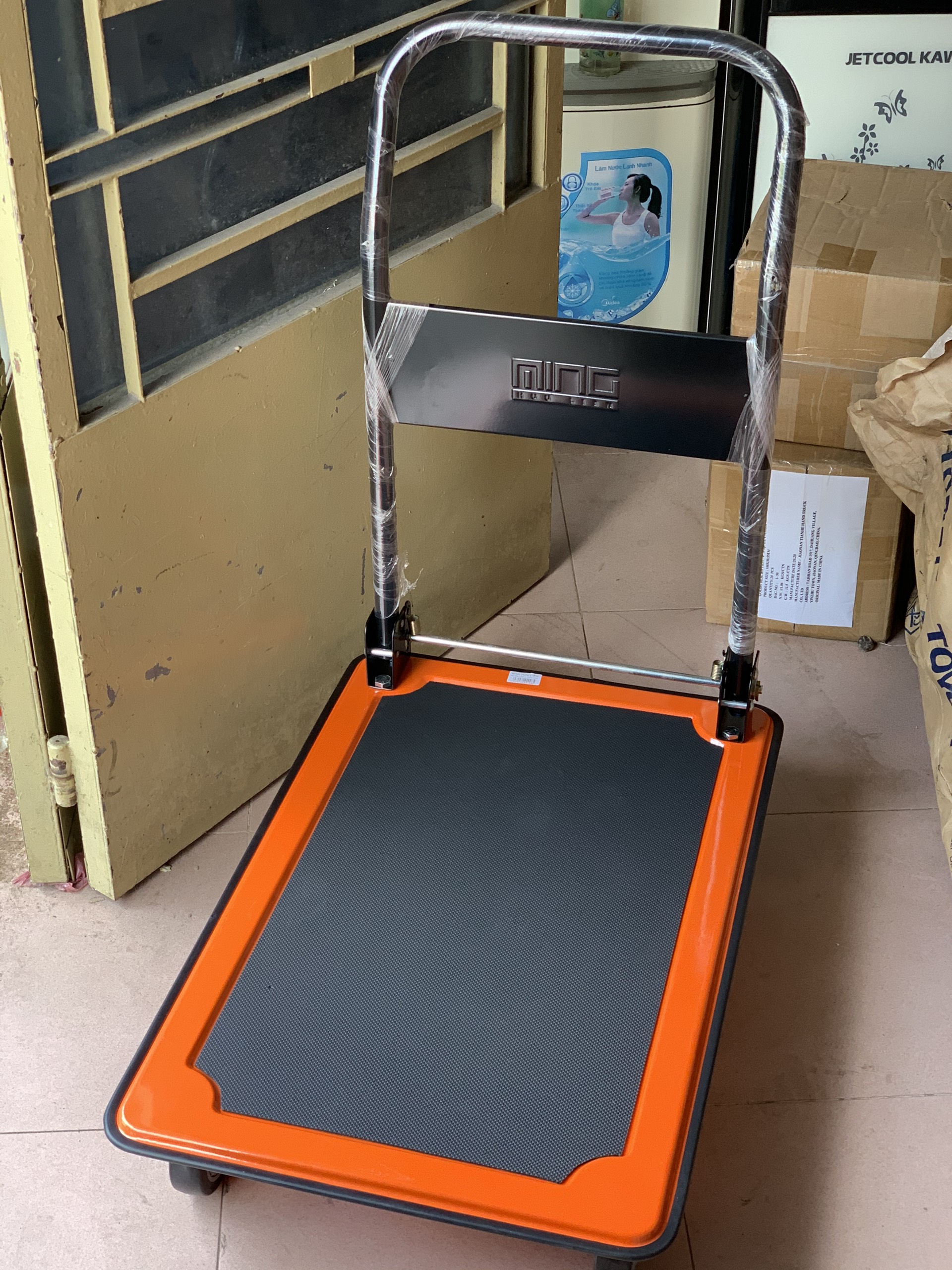 Xe đẩy h&agrave;ng 4 b&aacute;nh s&agrave;n th&eacute;p Kanson KS150 tải trọng 150Kg