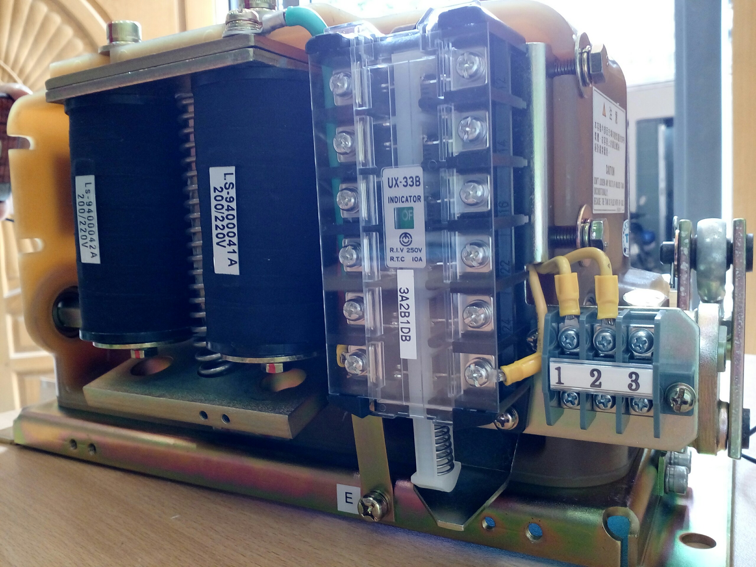 Contactor trung thế TECO HGR-851C, xuất xứ Đ&agrave;i Loan
