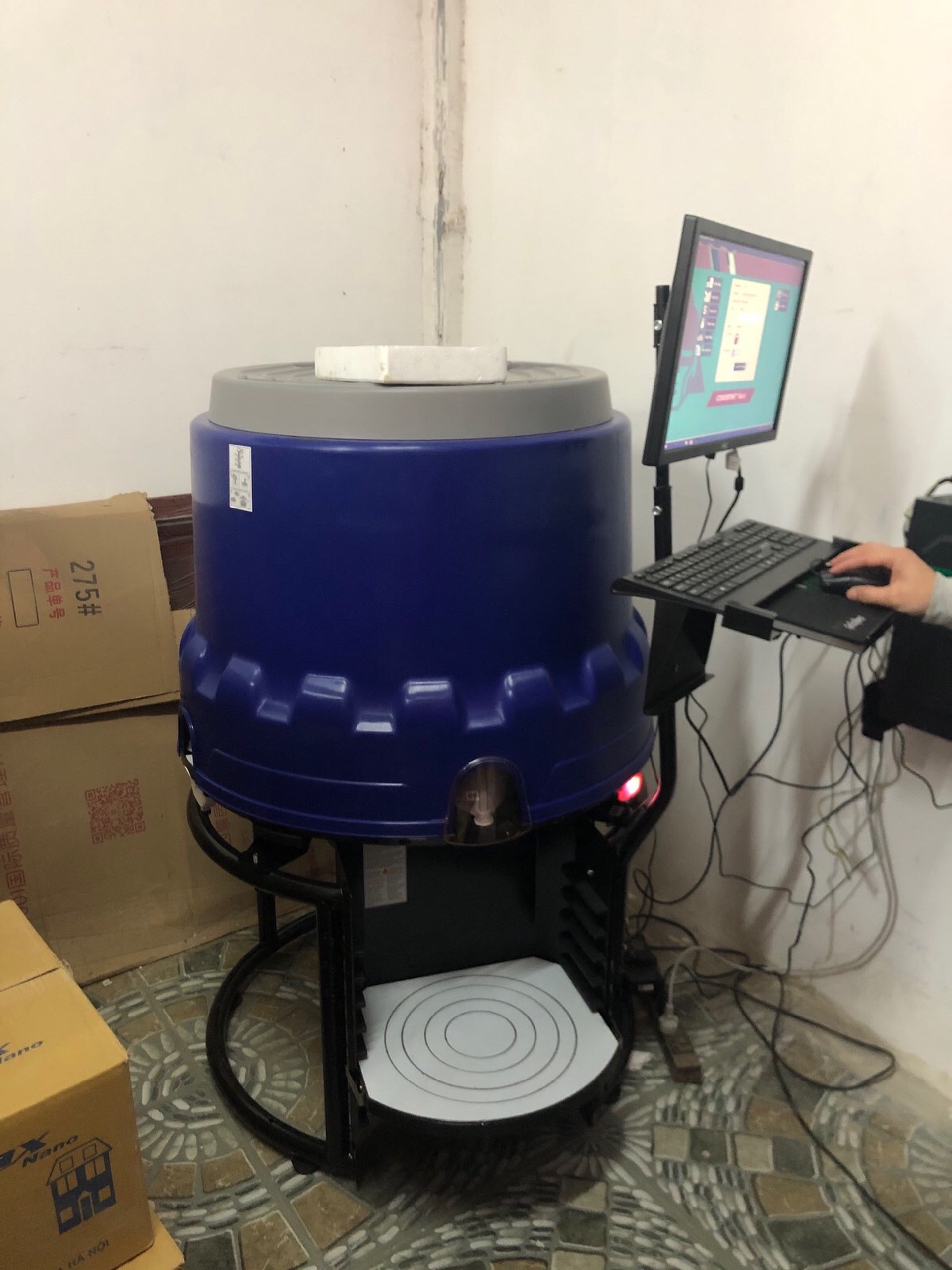 M&aacute;y pha m&agrave;u sơn Corob First1-TX