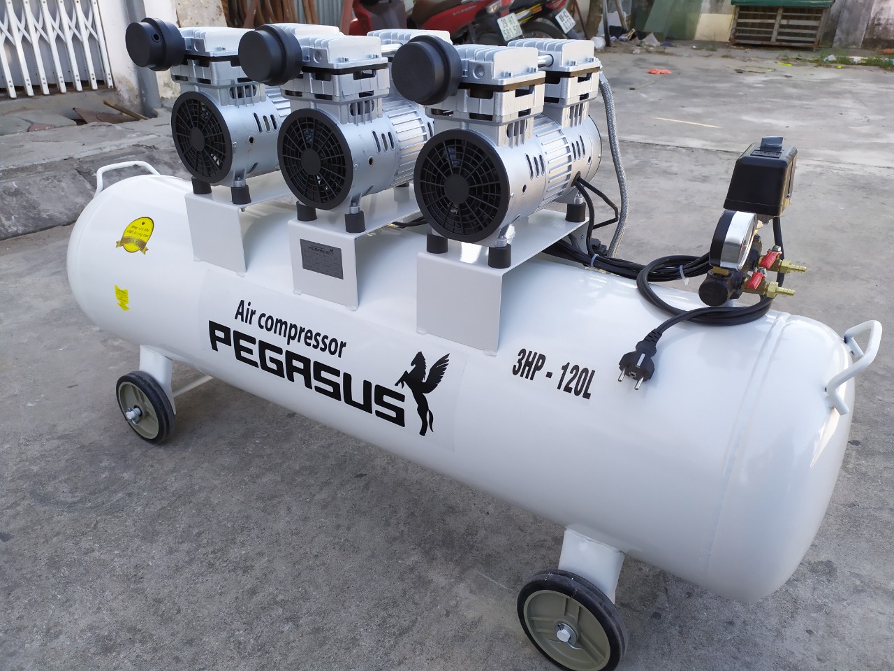 M&aacute;y n&eacute;n kh&iacute; kh&ocirc;ng dầu Pegasus 3HP - 120L